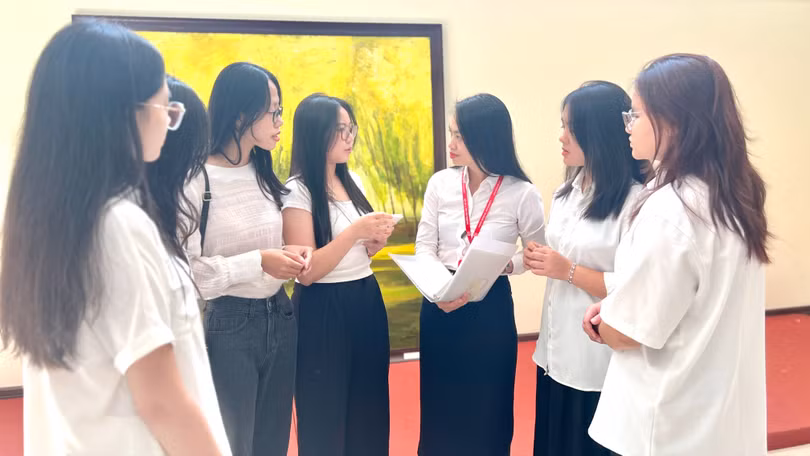 V T_Trao đổ.jpg