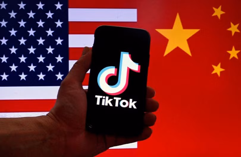 Ứng dụng TikTok đang trở thành điểm nóng lớn trong cuộc cạnh tranh Mỹ-Trung (Ảnh: DPA)