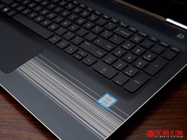 Sản phẩm mới đã được lên đời với bộ xử lý Intel Kaby Lake.