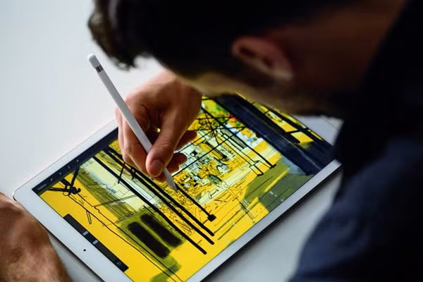 Bút cảm ứng Apple Pencil khi kết hợp với iPad.