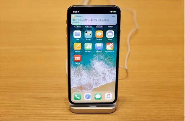 Tim Cook cần phải chịu trách nhiệm về vụ bê bối pin của Apple ảnh 2
