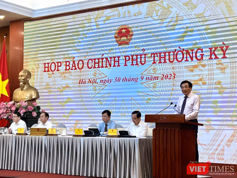 VT_ Hop bao CP.jpg