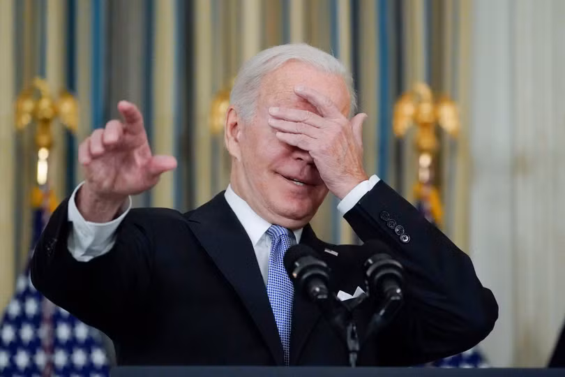 Ông Joe Biden khẳng định không coi ông Tập Cận Bình là "bạn cũ", hai người chỉ có quan hệ công việc (Ảnh: Dwnews). Ông Joe Biden khẳng định không coi ông Tập Cận Bình là "bạn cũ", hai người chỉ có quan hệ công việc (Ảnh: Dwnews).