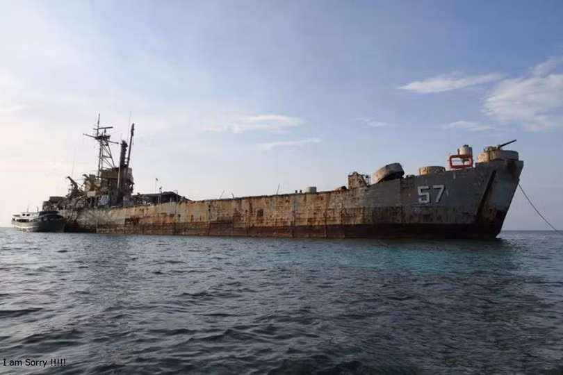 Chiếc tàu BRP Sierra Madre của Philippines mắc cạn trên bãi Vũng Mây (Ảnh: IHT). Chiếc tàu BRP Sierra Madre của Philippines mắc cạn trên bãi Vũng Mây (Ảnh: IHT).