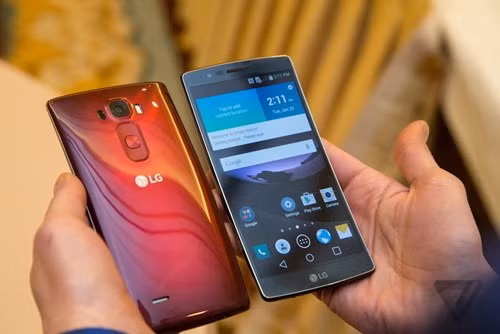 Sản phẩm tiếp nối mẫusmartphone màn hình congLG G Flex 2 được cho là sẽ ra mắt vào đầu tháng 9/2016. Sản phẩm tiếp nối mẫusmartphone màn hình congLG G Flex 2 được cho là sẽ ra mắt vào đầu tháng 9/2016.