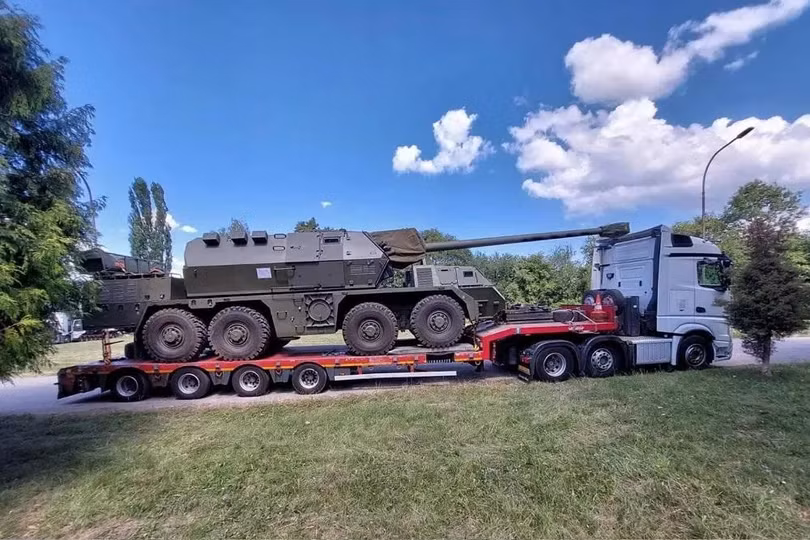 Pháo tự hành bánh lốp Zuzana-2 Slovakia02.jpg