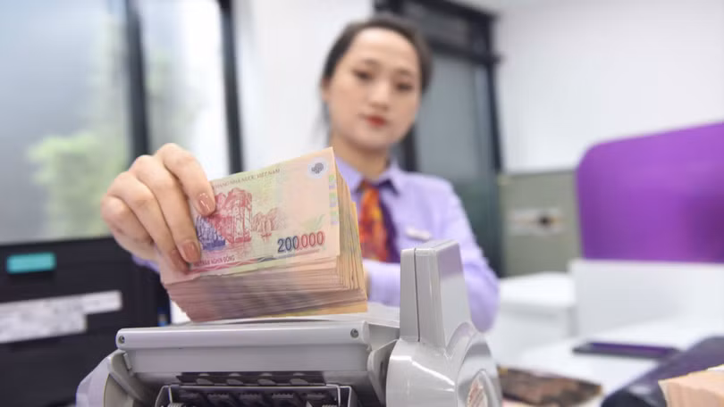 Cuộc đua lãi suất huy động ngày một nóng 