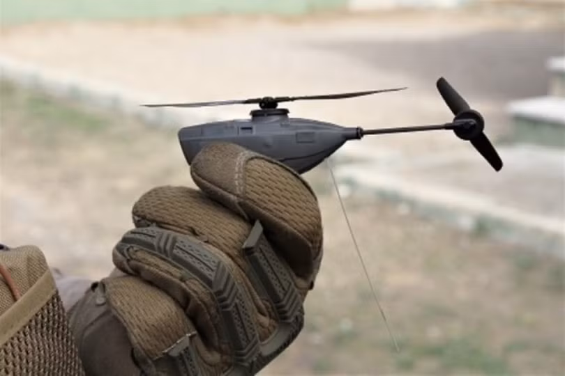 Linh Ukraine su dung Black Hornet.jpg