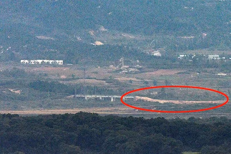 Tuyen duong bo bi pha 2.jpg