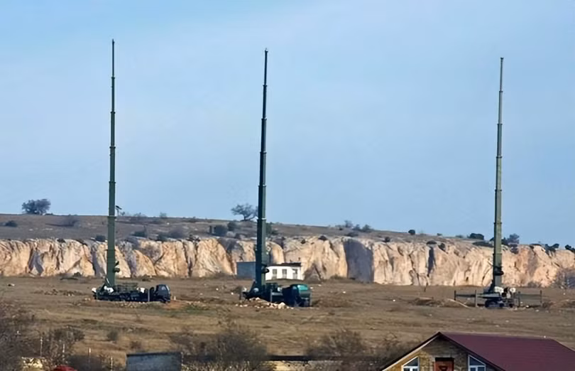 Một phần hệ thống tác chiến điện tử Murmansk-BN của Nga. Một phần hệ thống tác chiến điện tử Murmansk-BN của Nga.