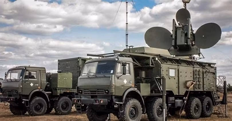 Trạm gây nhiễu 1L267 "Moscow-1" của Nga. Trạm gây nhiễu 1L267 "Moscow-1" của Nga.