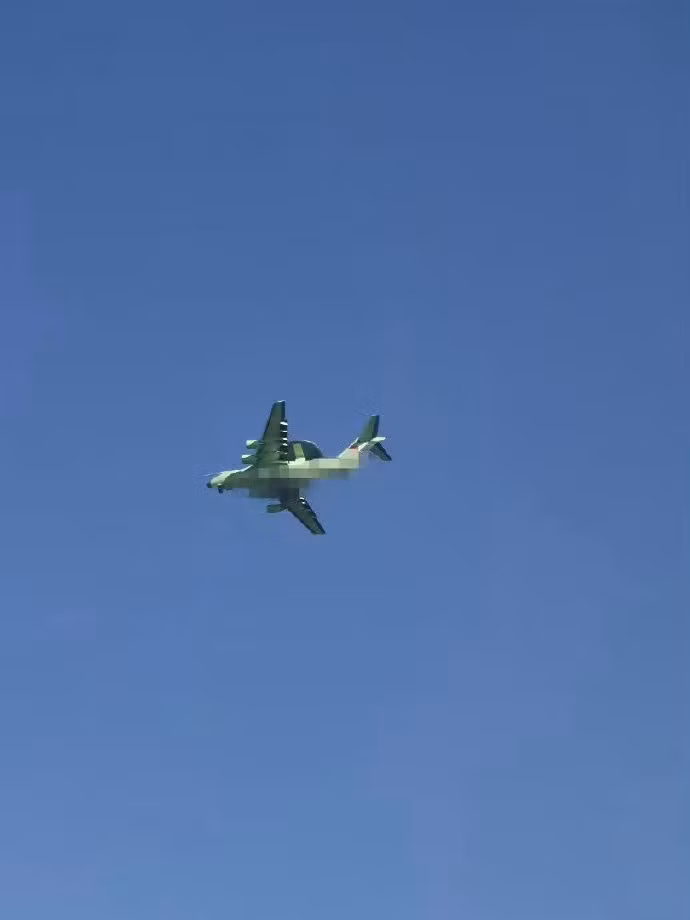 KJ-3000 bay thu.jpg