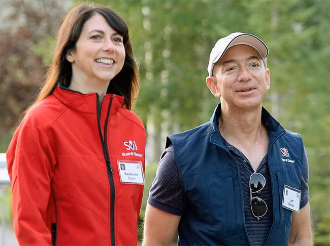 Khám phá cuộc sống của vợ chồng tỷ phú Jeff và MacKenzie Bezos ảnh 10