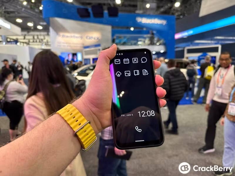 Giao diện của hệ điều hành AphyOS trên điện thoại di động. Ảnh CrackBerry Giao diện của hệ điều hành AphyOS trên điện thoại di động. Ảnh CrackBerry