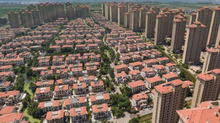 Bich Que vien dau tu vao cac do thi nho.jpg