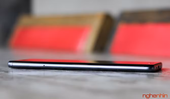 Trên tay Xiaomi Mi Note 2 bản Jet Black vừa 'cập bến' ảnh 5