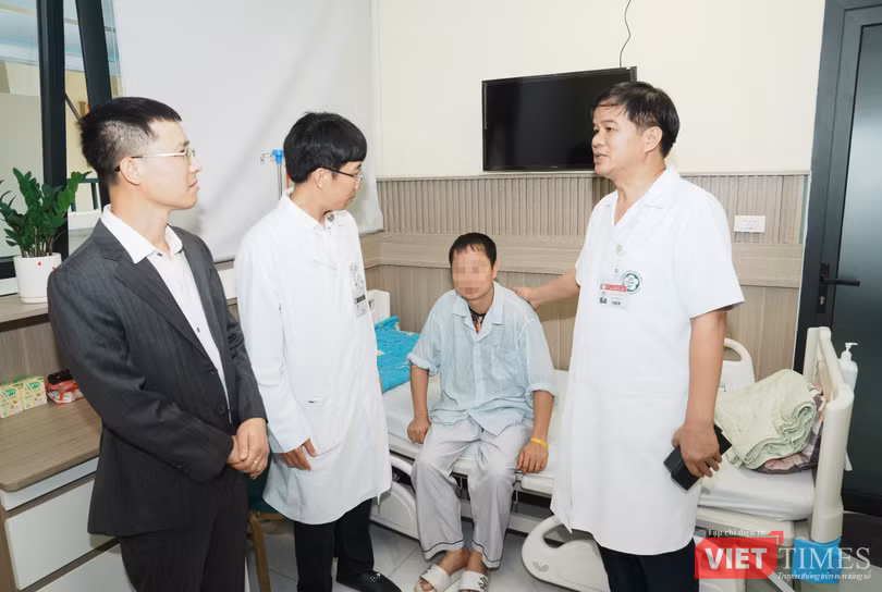 VT_ Tham Bn.jpg