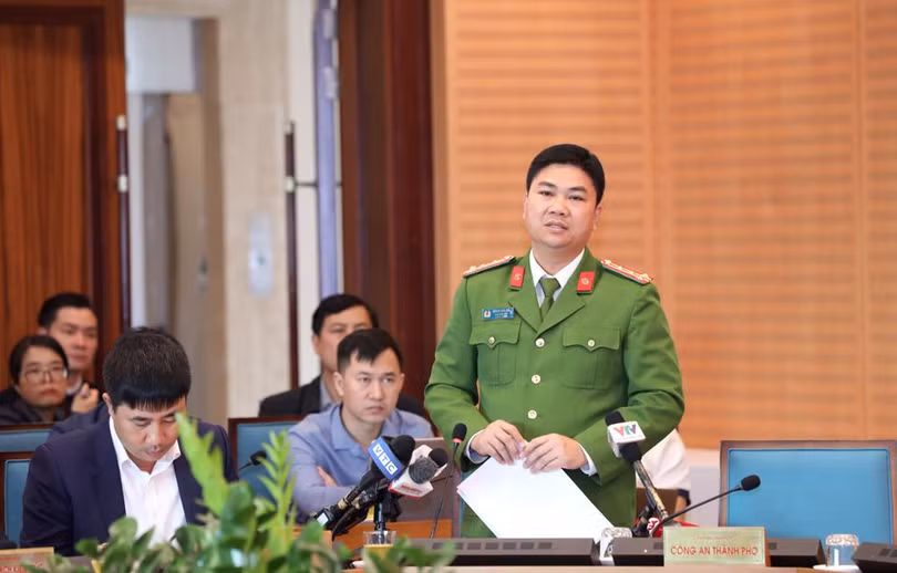 Đại tá Dương Đức Hải, Phó Giám đốc Công an TP Hà Nội thông tin tại buổi họp báo. Đại tá Dương Đức Hải, Phó Giám đốc Công an TP Hà Nội thông tin tại buổi họp báo.