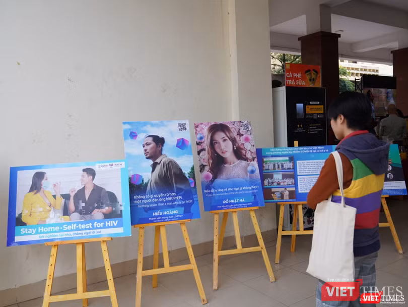 Triển lãm tranh “Dịch bệnh bùng phát: Dịch bệnh trong thế giới kết nối hiện nay” diễn ra từ 7 đến ngày 14/12/2020 Triển lãm tranh “Dịch bệnh bùng phát: Dịch bệnh trong thế giới kết nối hiện nay” diễn ra từ 7 đến ngày 14/12/2020