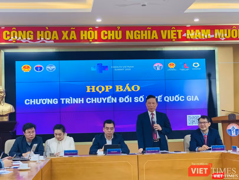 PGS.TS.Trần Quý Tường - Cục trưởng Cục Công nghệ thông tin, Bộ Y tế: Y tế là lĩnh vực đầu tiên trong 8 lĩnh vực chuyển đổi số PGS.TS.Trần Quý Tường - Cục trưởng Cục Công nghệ thông tin, Bộ Y tế: Y tế là lĩnh vực đầu tiên trong 8 lĩnh vực chuyển đổi số