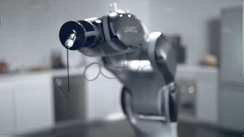 Một công nghệ đột phá cho phép robot có thể “xem và học” theo đúng nghĩa đen mà không cần bất kỳ chương trình nào. Ảnh NoCamels