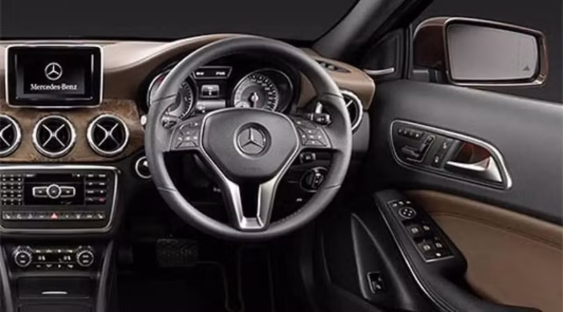 "Mỗi chiếc Mercedes từ thời điểm ra mắt hệ điều hành mới sẽ được trang bị một siêu máy tính." Giám đốc điều hành Ola Kaellenius. Ảnh Indian Express.
