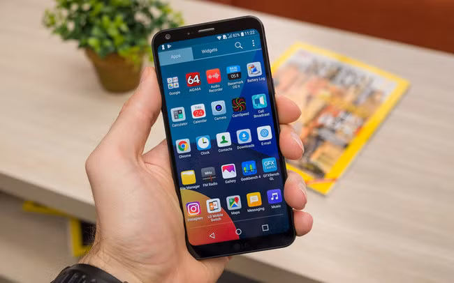 Điểm danh 6 mẫu smartphone có viền màn hình mỏng nhất thế giới ảnh 7