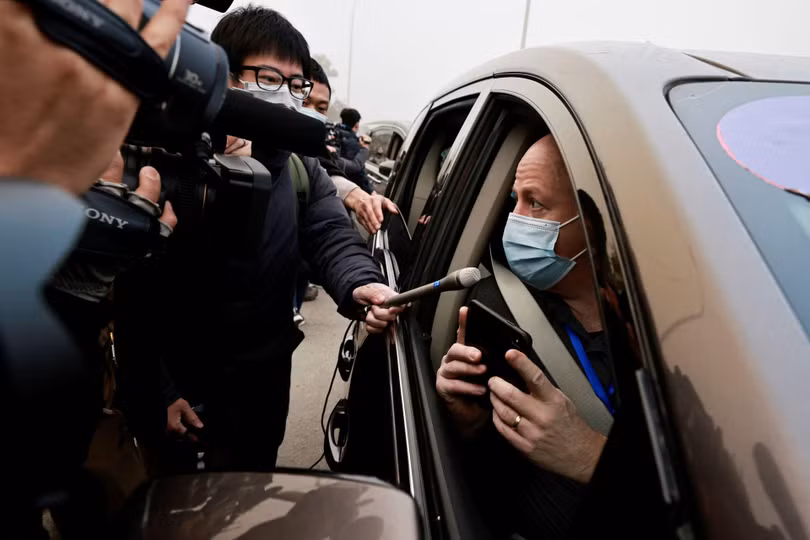 Ông Peter Daszak, thành viên trong nhóm chuyên gia WHO từng nói đã phát hiện manh mối quan trọng và sẽ công bố trước khi rời Trung Quốc (Ảnh: Reuters) Ông Peter Daszak, thành viên trong nhóm chuyên gia WHO từng nói đã phát hiện manh mối quan trọng và sẽ công bố trước khi rời Trung Quốc (Ảnh: Reuters)
