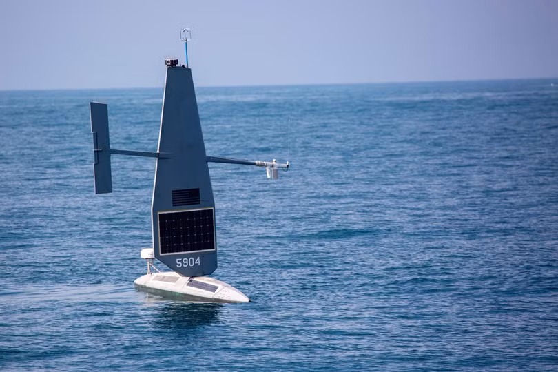 Tàu không người lái “Saildrone Explorer”hoạt động liên tục 220 ngày trên biển (Ảnh: Chinatimes). Tàu không người lái “Saildrone Explorer”hoạt động liên tục 220 ngày trên biển (Ảnh: Chinatimes).