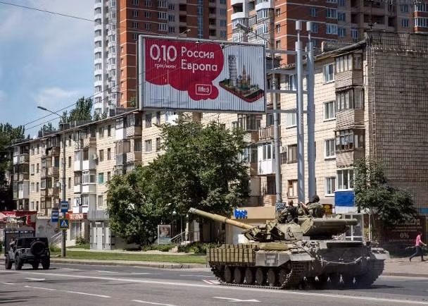Bên trong thành phố Donetsk do lực lượng ly khai kiểm soát (Ảnh:AP). Bên trong thành phố Donetsk do lực lượng ly khai kiểm soát (Ảnh:AP).