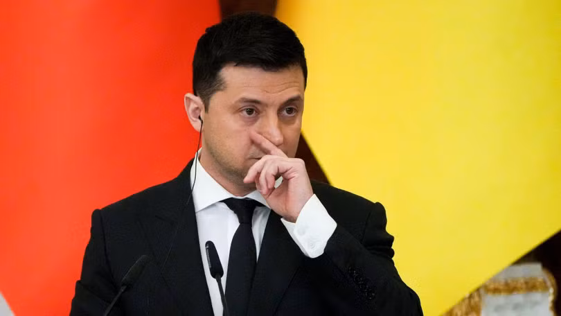 Tổng thống Ukraine Zelensky đã ký sắc lệnh lấy ngày 16/2 là "Ngày đoàn kết quốc dân" (Ảnh: AP).