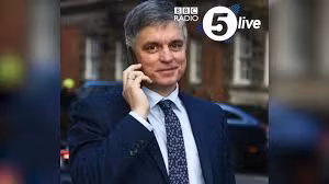 Ông Vadym Prystaiko đang trả lời phỏng vấn kênh 5 Đài BBC (Ảnh: ES).