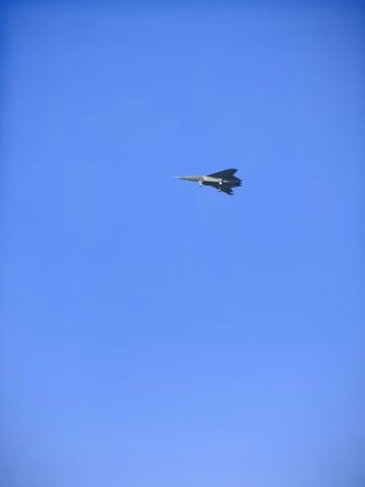 J-50 cua SAC.jpg