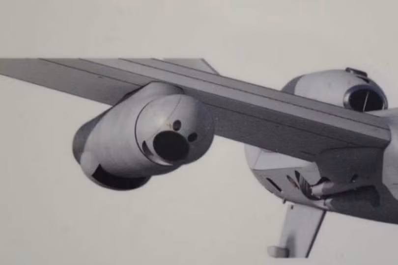 Thiet bi laser tren UAV.jpg