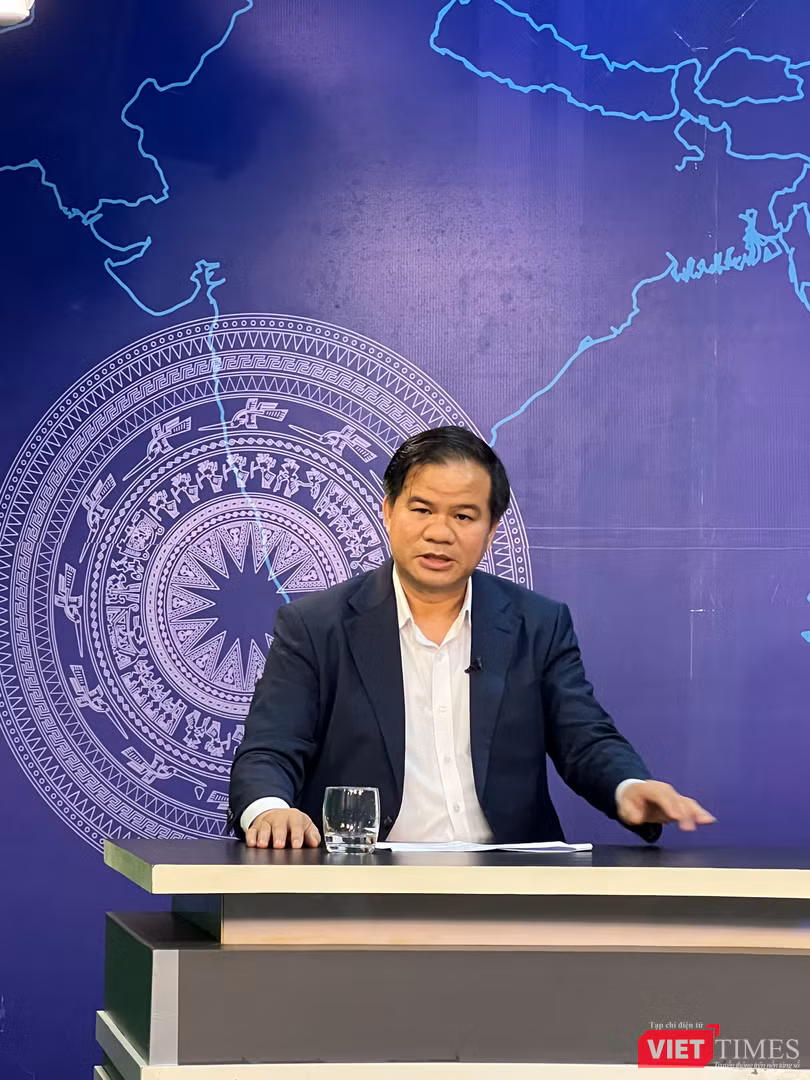 PGS.TS. Đào Xuân Cơ - Giám đốc BV Bạch Mai PGS.TS. Đào Xuân Cơ - Giám đốc BV Bạch Mai