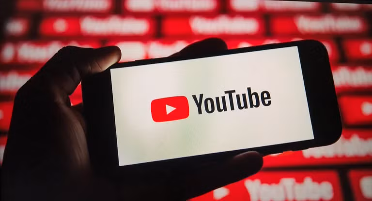 YouTube cho phép người dùng tùy chỉnh trang chủ bằng cách trò chuyện với AI