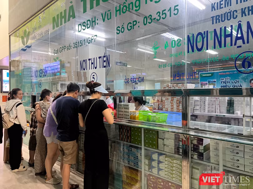 VT_Nha thuoc.JPG