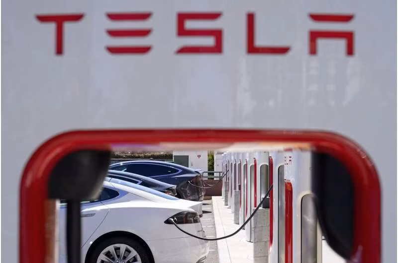 GMTesla03.jpg
