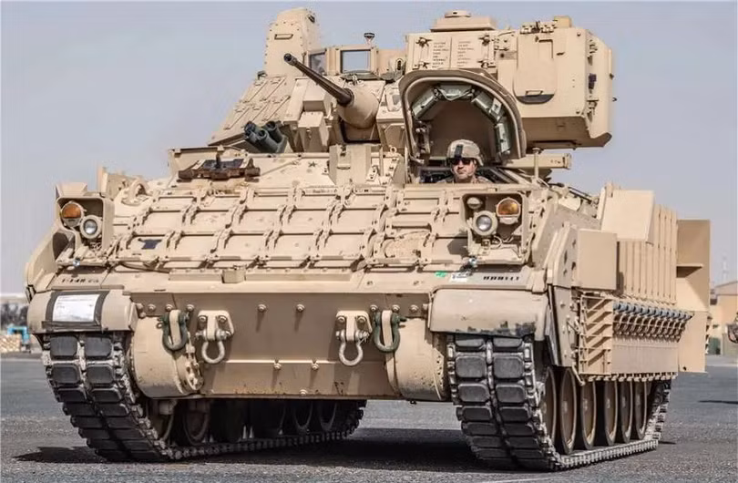 bradleym2a3-2038.jpg