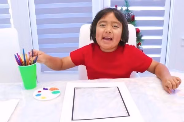 Ryan Kaji là YouTuber kiếm nhiều tiền nhất nền tảng này, theo Forbes