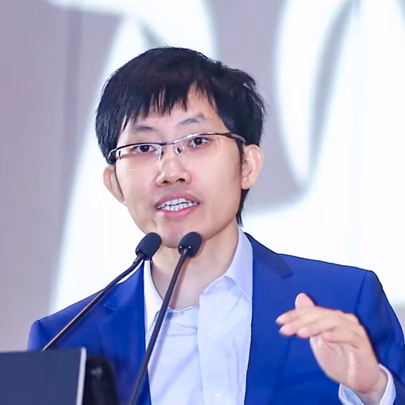 newBillionaires_wenfengLiang.jpg