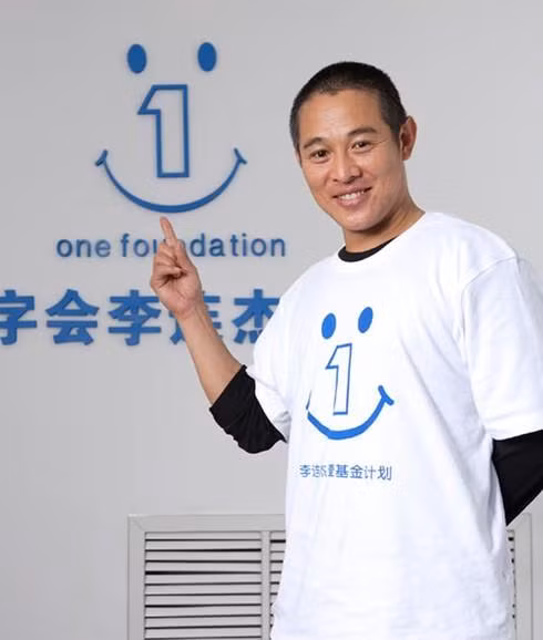 One Foundation, tổ chức từ thiện của ngôi sao phim hành động Lý Liên Kiệt.