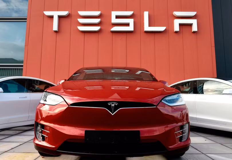Tesla có phải đang được định giá quá cao? Nguồn ảnh: CNBC Tesla có phải đang được định giá quá cao? Nguồn ảnh: CNBC
