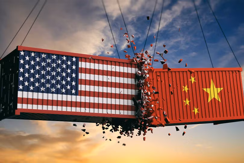 Việc ông Trump tiếp tục tăng thuế đối với hàng hóa Trung Quốc nhập khẩu làm dấy lên lo ngại về chiến tranh thương mại Mỹ-Trung. Ảnh: Tianxia.