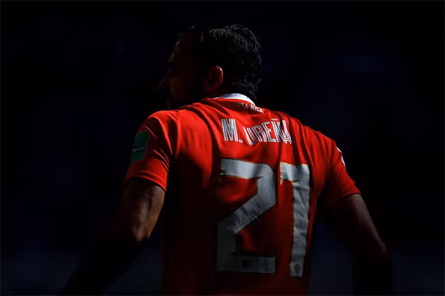 Marcos Urenã của Costa Rica được thay vào sân. Marcos Urenã của Costa Rica được thay vào sân.