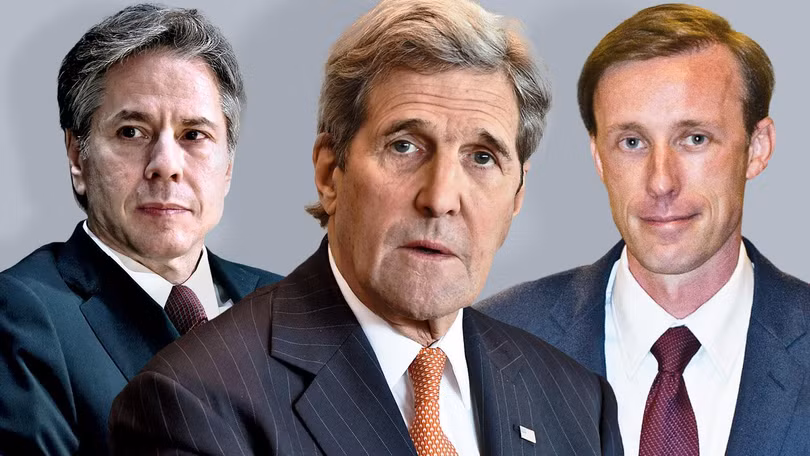 Hai ông John Kerry (giữa) và Jake Sullivan (phải) bất đồng về Chính sách đối với Trung Quốc (Ảnh: Thetimes). Hai ông John Kerry (giữa) và Jake Sullivan (phải) bất đồng về Chính sách đối với Trung Quốc (Ảnh: Thetimes).