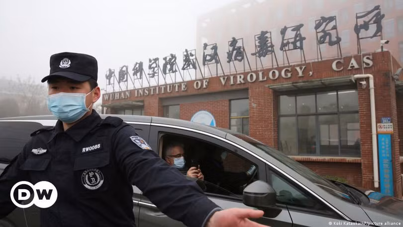 Có ý kiến nghi ngờ Viện nghiên cứu Virus Vũ Hán là nơi rò rỉ SARS-CoV-2 (Ảnh: Deutsche Welle).