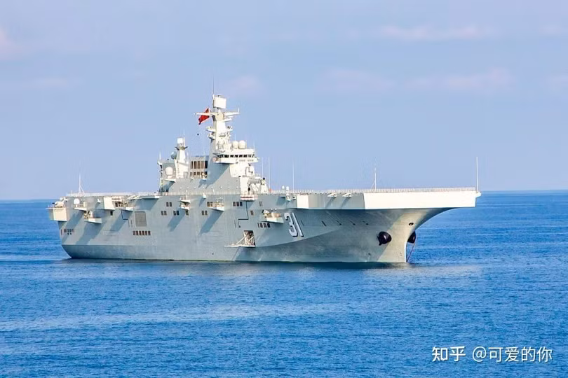 Tàu đổ bộ trực thăng Type 075 Hải Nam của Trung Quốc (Ảnh: Zhihu). Tàu đổ bộ trực thăng Type 075 Hải Nam của Trung Quốc (Ảnh: Zhihu).