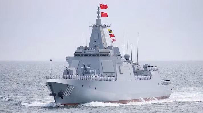 Tàu khu trục Type 055 Nam Xương 10 ngàn tấn của Trung Quốc (Ảnh: Sunnews).