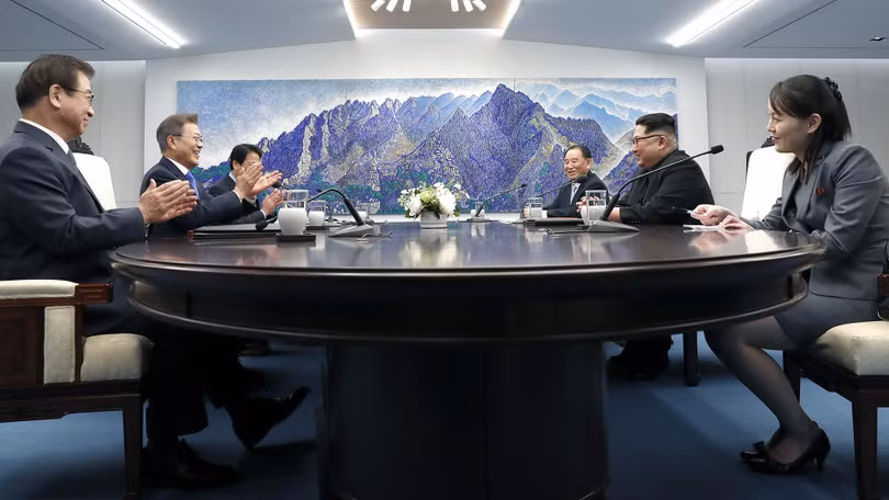 Bà Kim Yo-jong cùng anh trai tại cuộc Gặp gỡ thượng đỉnh liên Triều năm 2018 (Ảnh: Yonhap). Bà Kim Yo-jong cùng anh trai tại cuộc Gặp gỡ thượng đỉnh liên Triều năm 2018 (Ảnh: Yonhap).